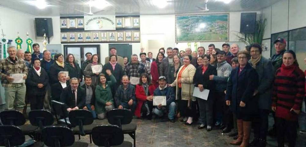 Câmara de Vereadores  homenageou os Produtores Rurais do município