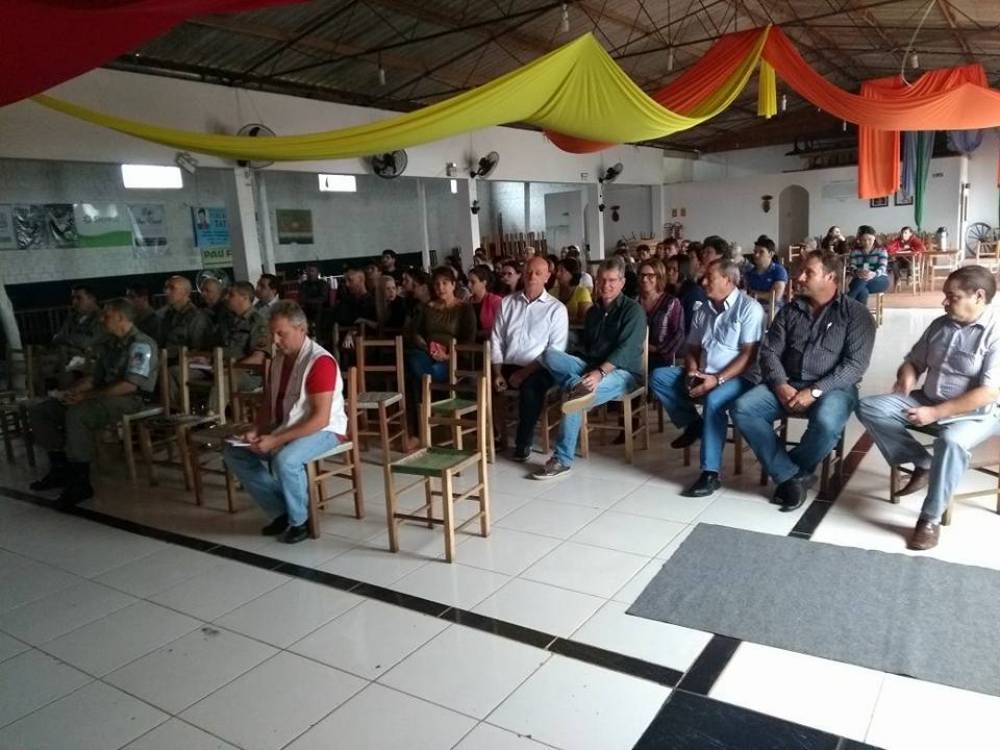 Vereadores participam de reunião do Corede